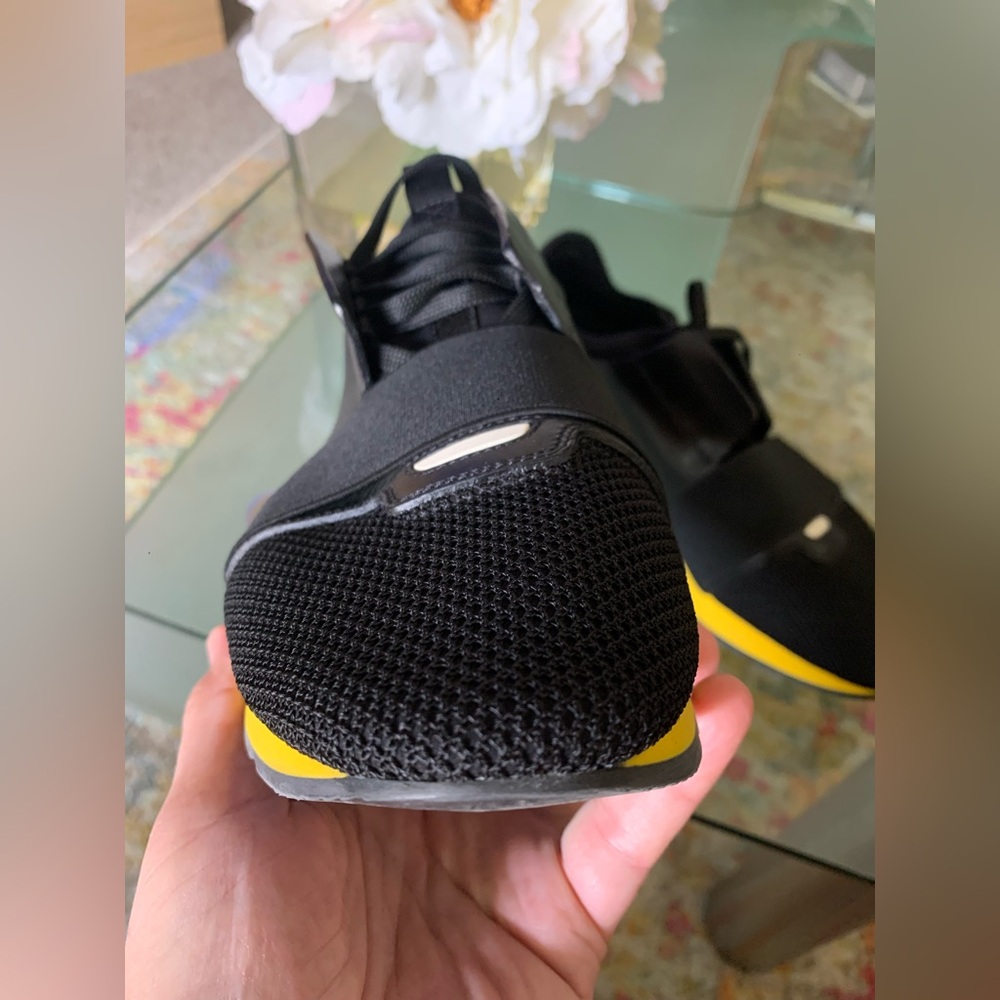 Balenciaga - Picture 6 of 12